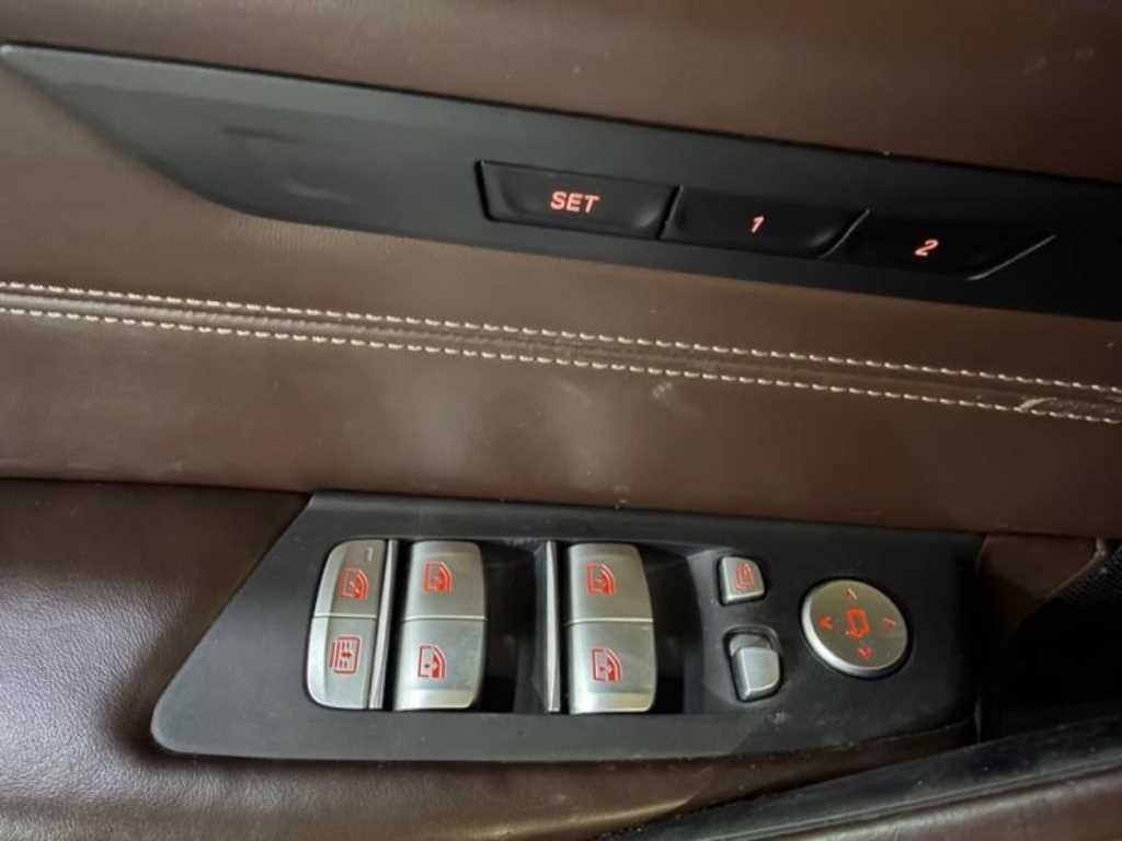 BMW 5시리즈 5시리즈 (G30) 520d M 스포츠 플러스 이미지 16