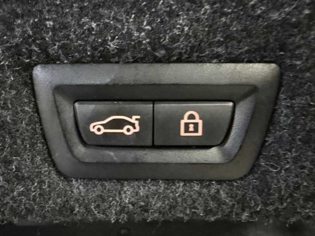 BMW 5시리즈 5시리즈 (G30) 520d M 스포츠 플러스 이미지 18