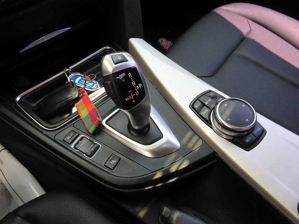 BMW 3시리즈 3시리즈 (F30) 320d ED에디션 이미지 11