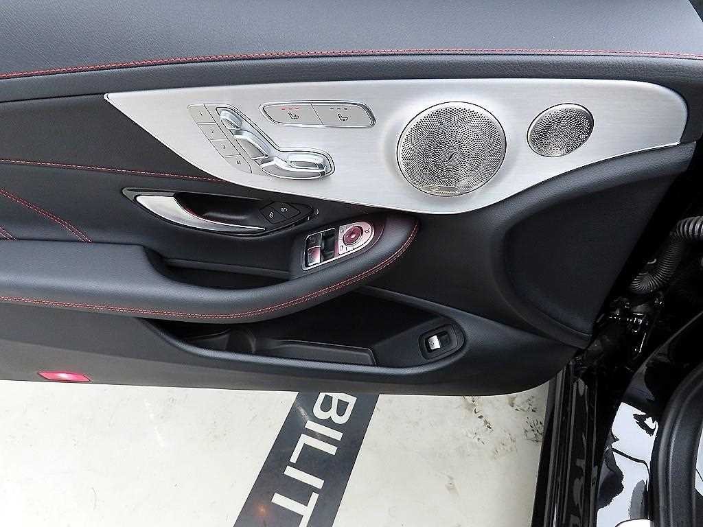 벤츠 C 클래스 C클래스 W205 C43 AMG 4MATIC 쿠페 이미지 11