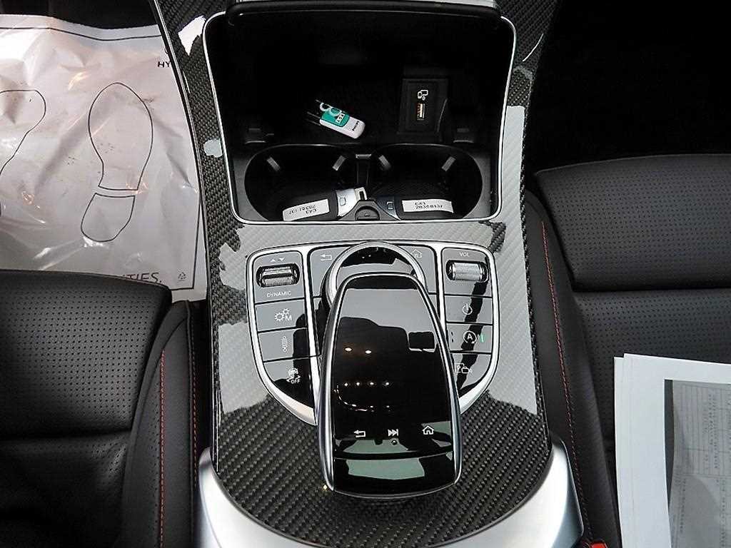 벤츠 C 클래스 C클래스 W205 C43 AMG 4MATIC 쿠페 이미지 12