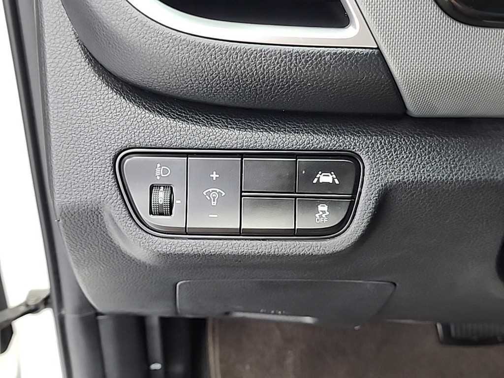 기아 셀토스 가솔린 1.6 터보 4WD 트렌디 이미지 17