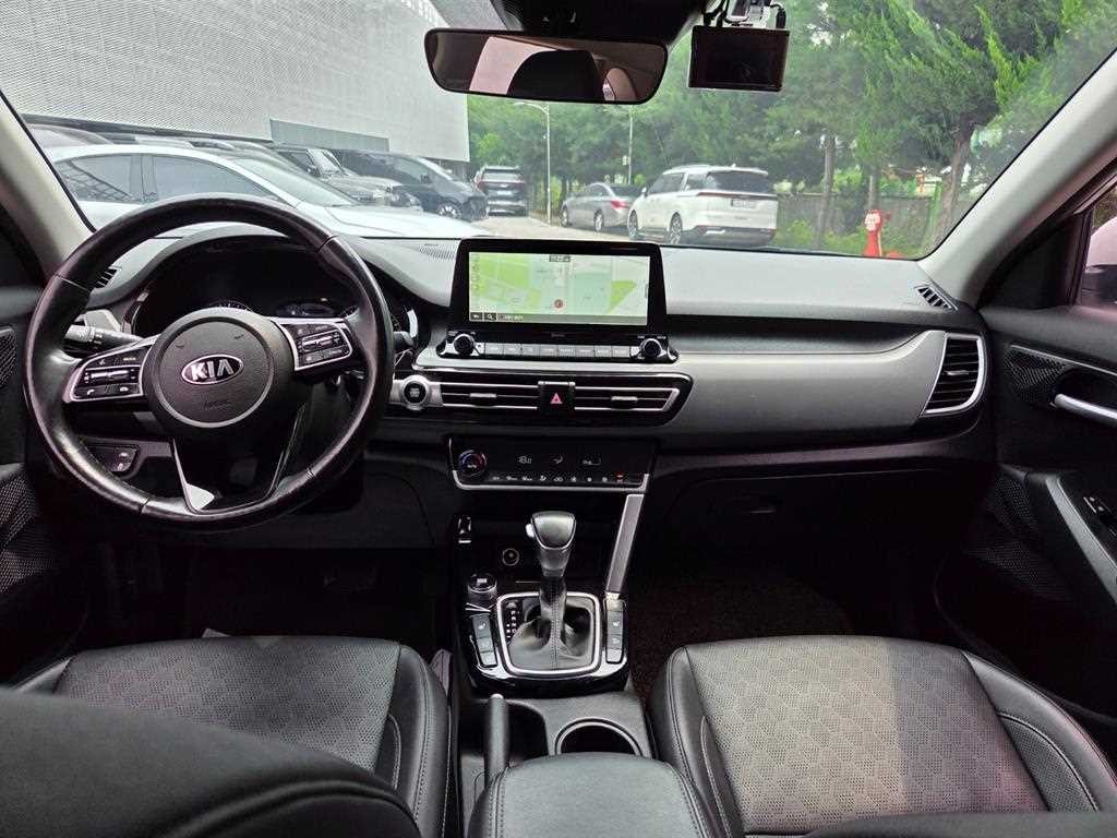 기아 셀토스 가솔린 1.6 터보 4WD 트렌디 이미지 7