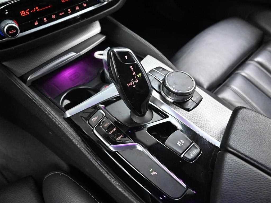 BMW 5시리즈 5시리즈 (G30) 530i M 스포츠 플러스 이미지 8