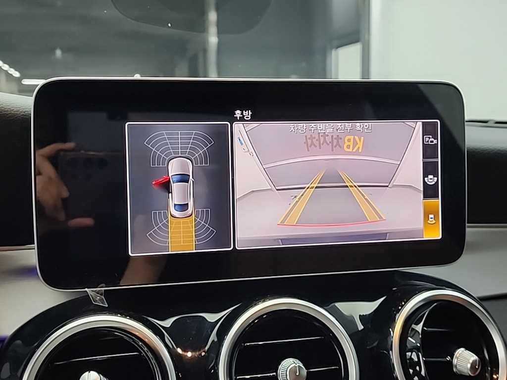 벤츠 C 클래스 C클래스 W205 C200 쿠페 이미지 15