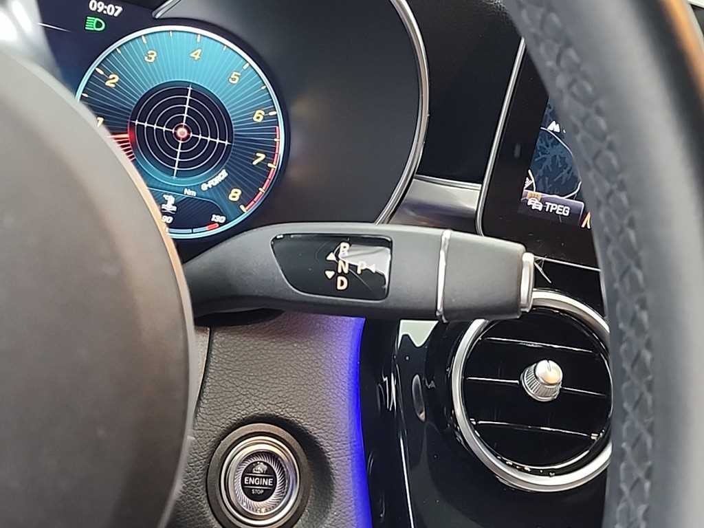 벤츠 C 클래스 C클래스 W205 C200 쿠페 이미지 8