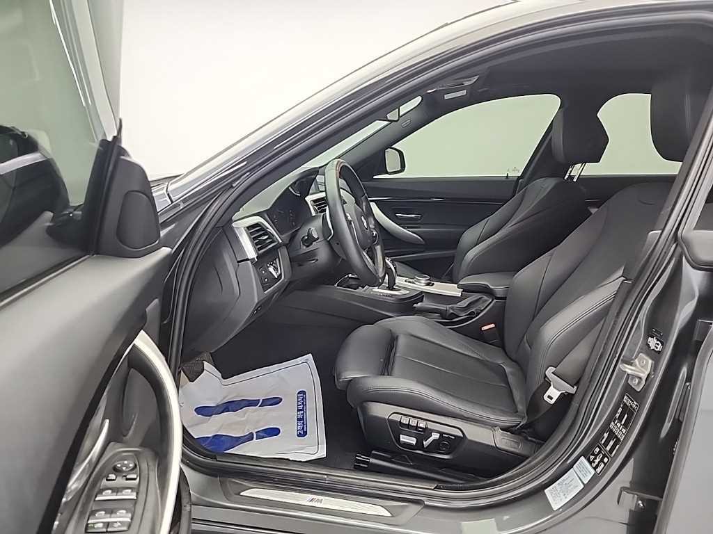 BMW 그란투리스모 3시리즈 GT (F34) GT 320D xDrive M 스포트 프리미엄 이미지 11
