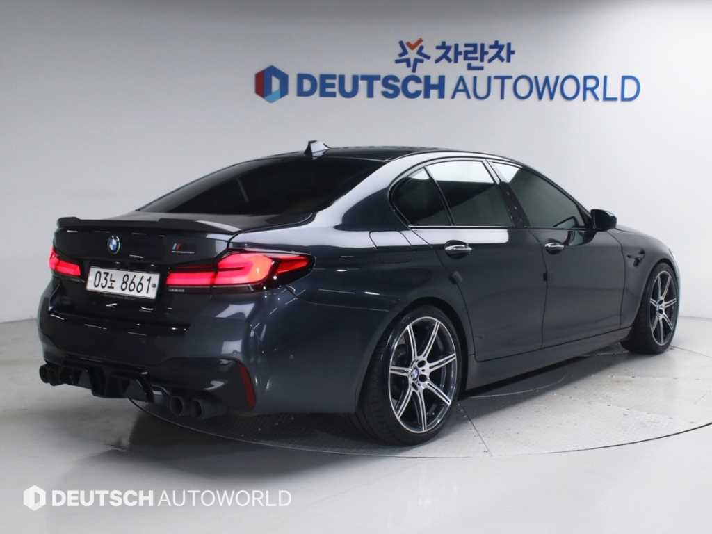 BMW 5시리즈 M5 (F90, F10) M5 세단 이미지 3