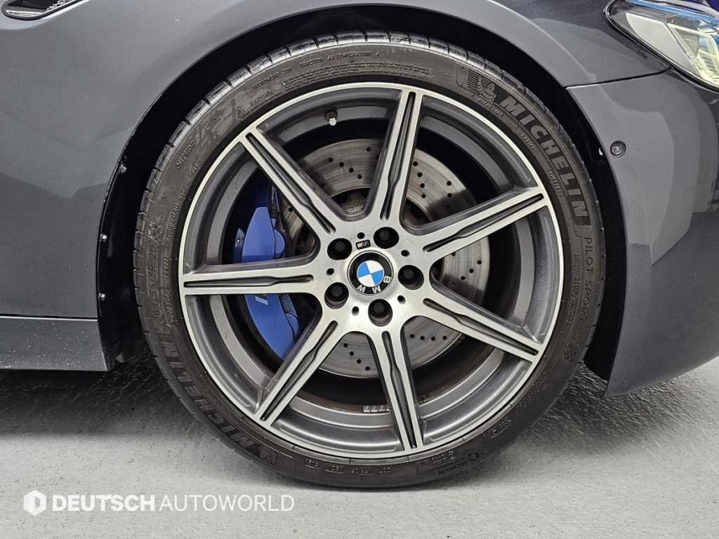 BMW 5시리즈 M5 (F90, F10) M5 세단 이미지 6