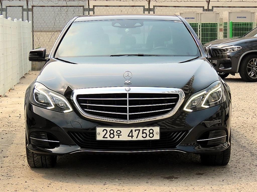벤츠 E 클래스 E-클래스 W212 E300 엘레강스 이미지 1