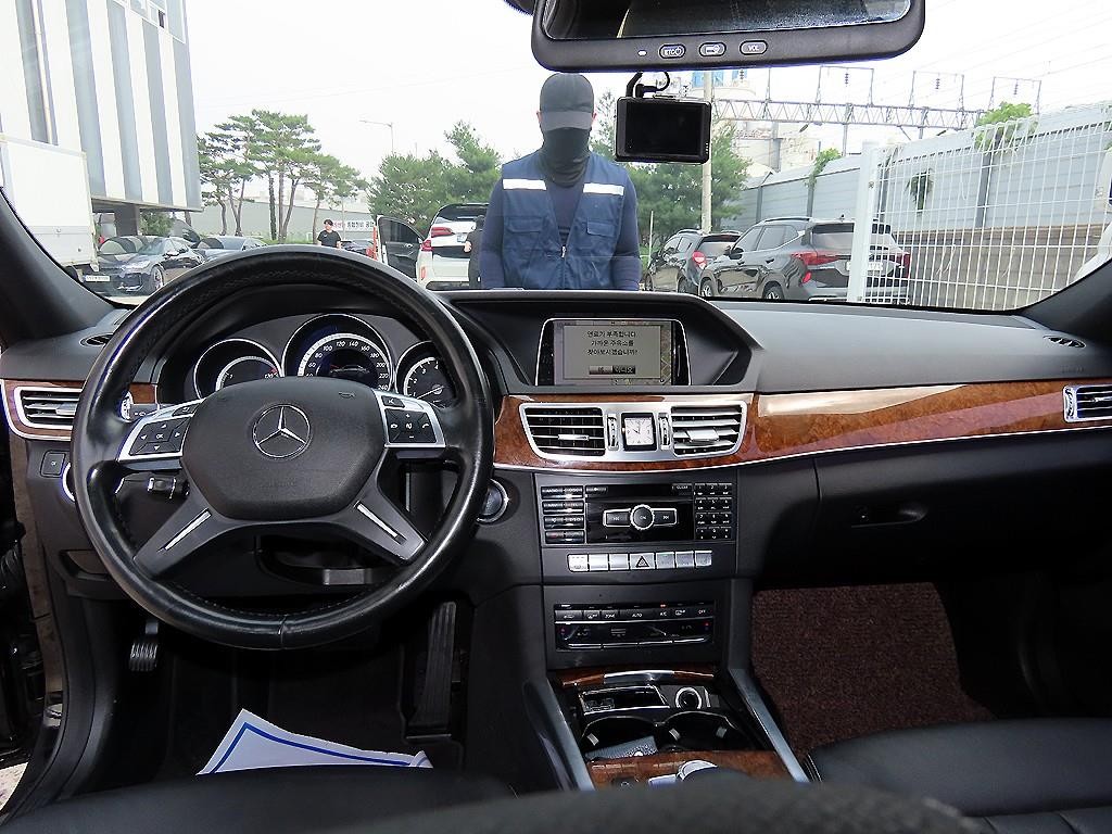 벤츠 E 클래스 E-클래스 W212 E300 엘레강스 이미지 7