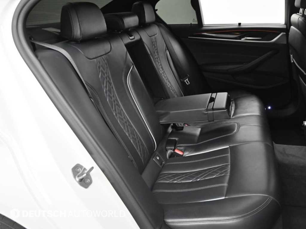 BMW 5시리즈 5시리즈 (G30) 520d M 스포츠 플러스 이미지 12