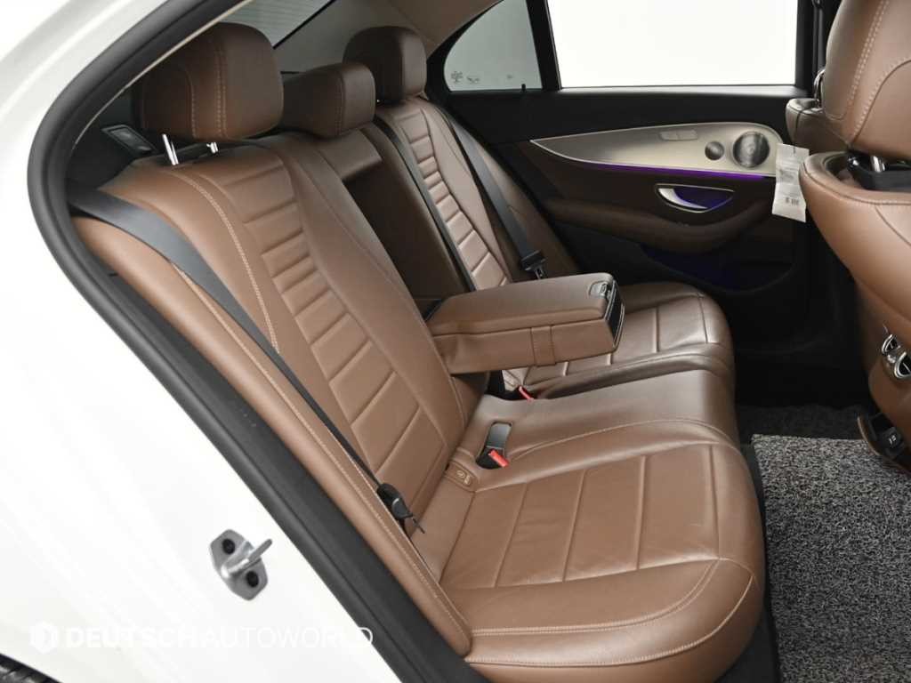 벤츠 E 클래스 E-클래스 W213 E300 AMG LINE 이미지 12
