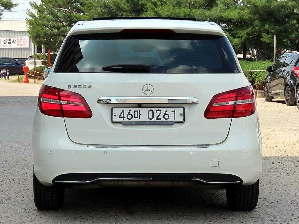 벤츠 B 클래스 (MY B) B클래스 (MY B) B200 d 이미지 4