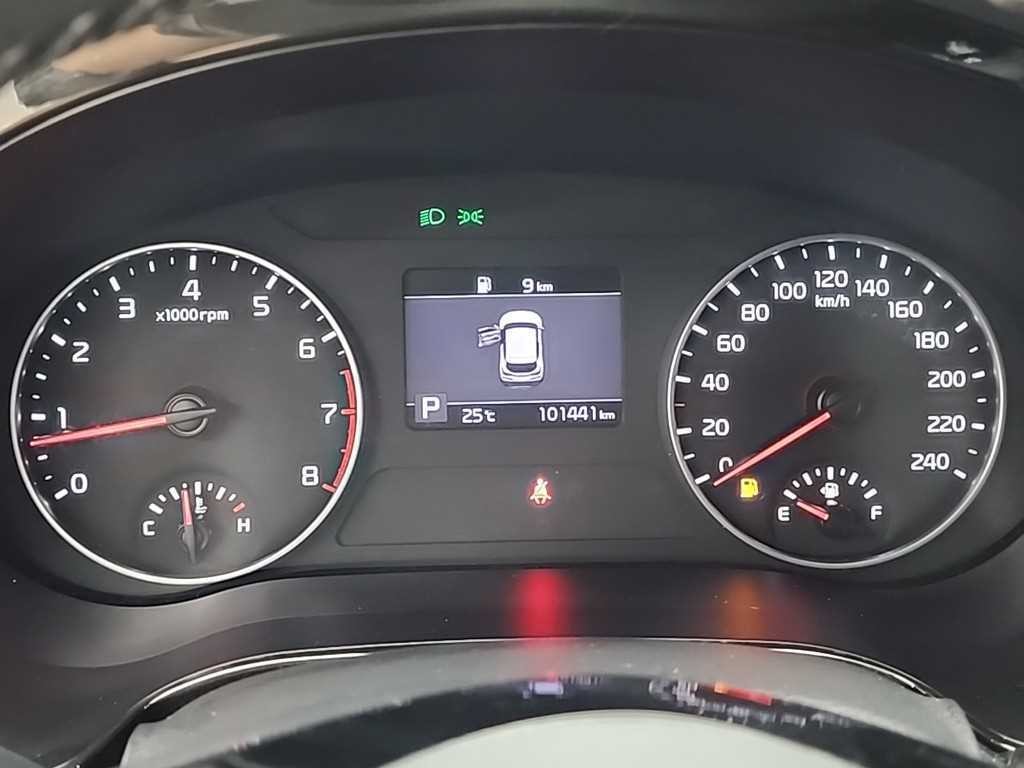 기아 셀토스 가솔린 1.6 터보 2WD 시그니처 이미지 6