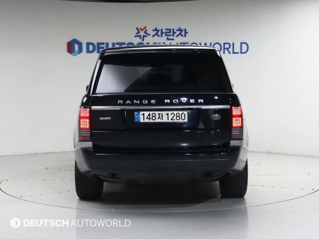 랜드로버 레인지로버 레인지로버 4세대 4.4 SDV8 VOGUE SE 디젤 이미지 4
