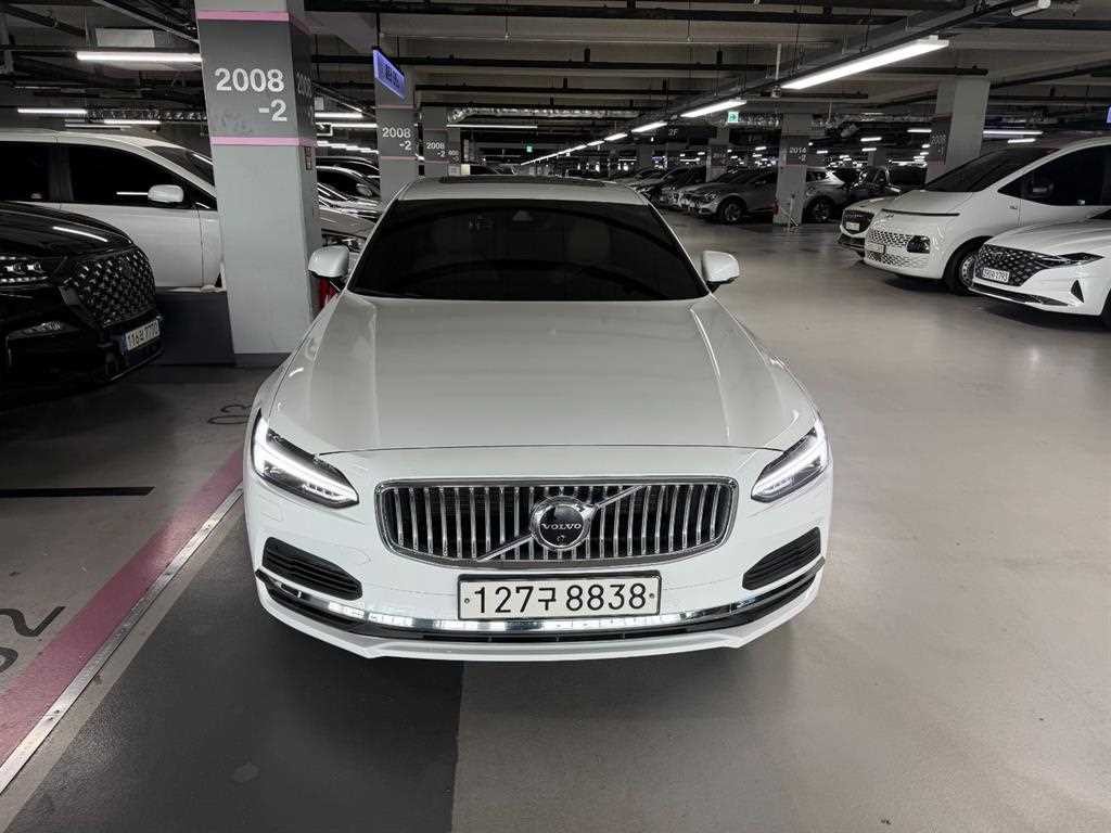 볼보 S90 T8 AWD 인스크립션 이미지 3