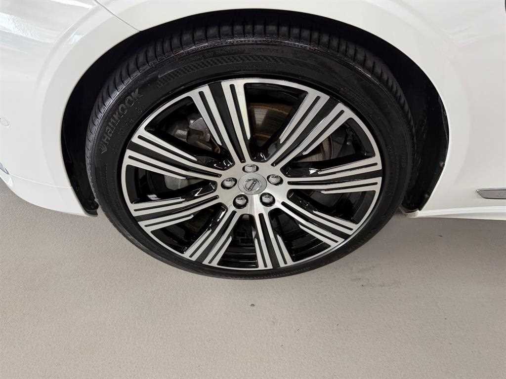 볼보 S90 T8 AWD 인스크립션 이미지 9