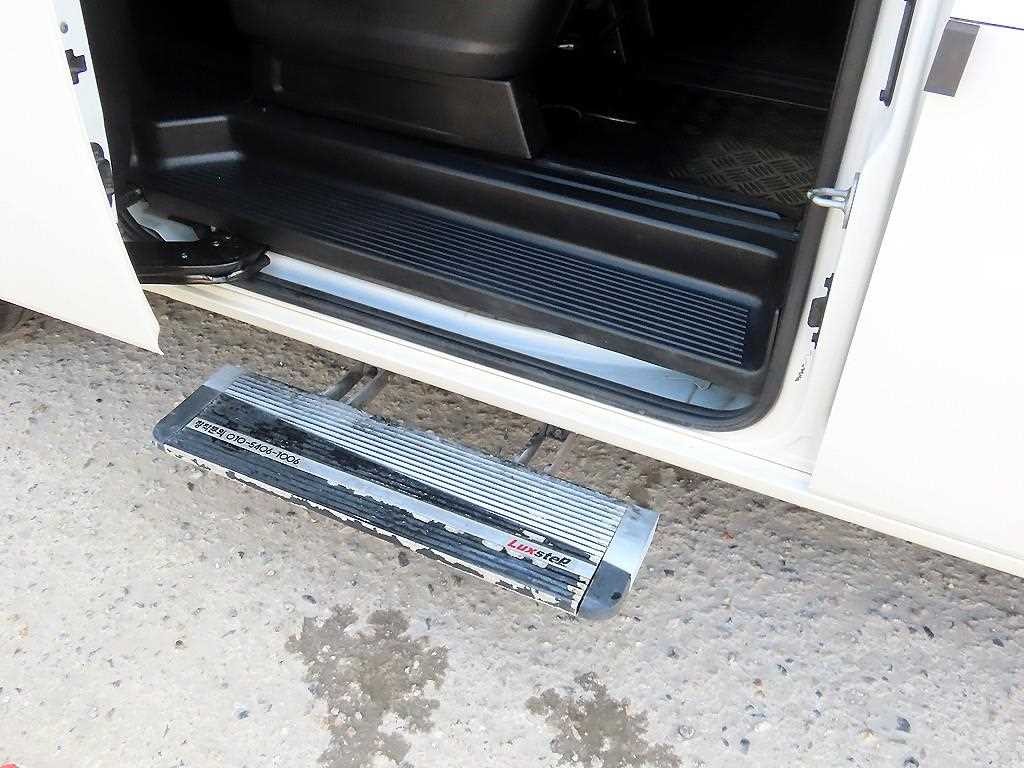 현대 스타리아 2WD 디젤 투어러 모던 11인승 이미지 8