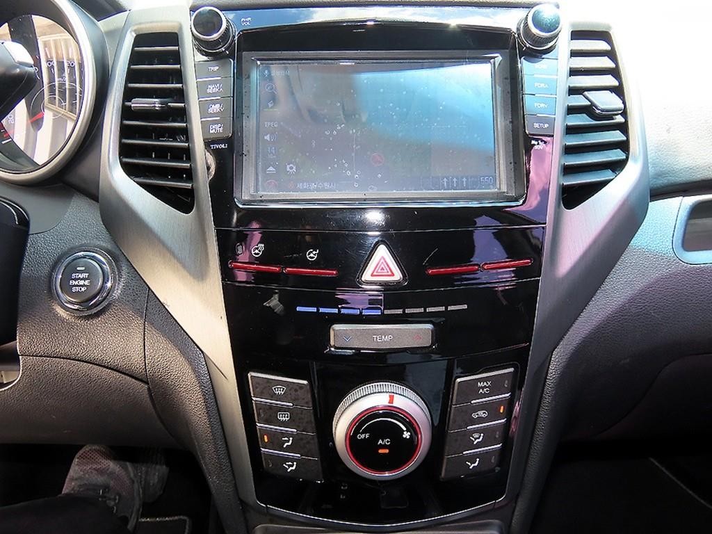 KG모빌리티(쌍용) 티볼리 티볼리 아머 2WD 디젤 VX 이미지 14