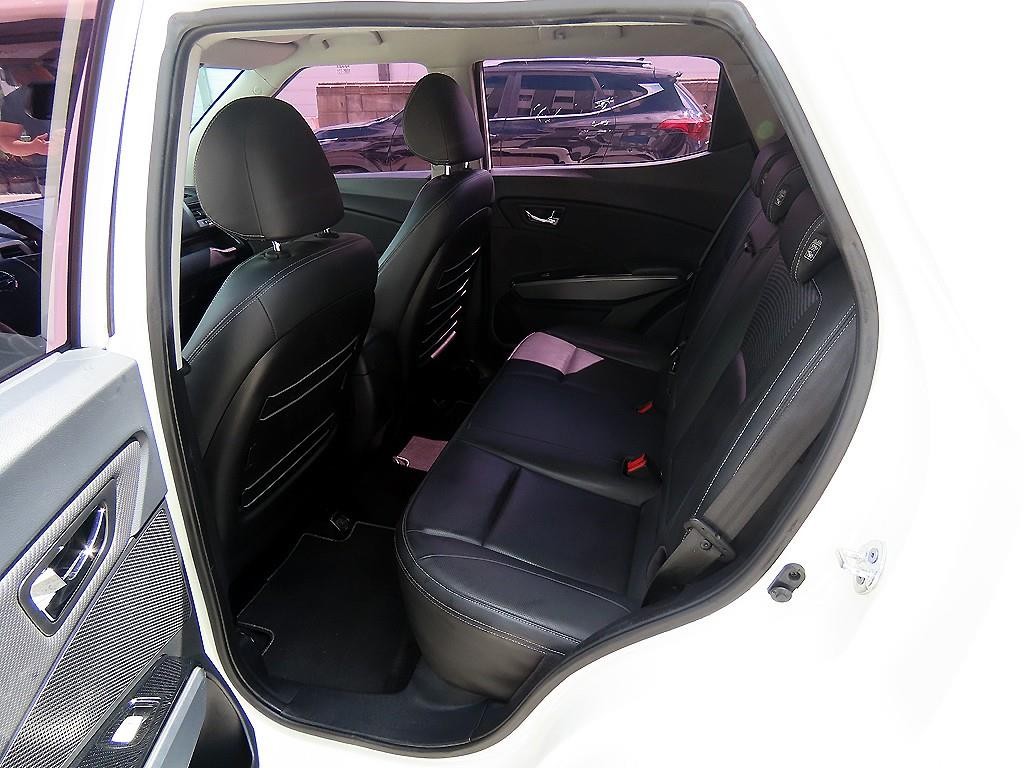 KG모빌리티(쌍용) 티볼리 티볼리 아머 2WD 디젤 VX 이미지 6