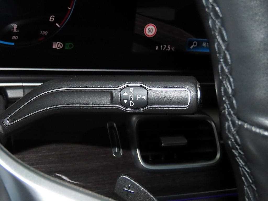 벤츠 GLE 클래스 GLE 클래스 W167 GLE 400d 4MATIC 쿠페 이미지 13