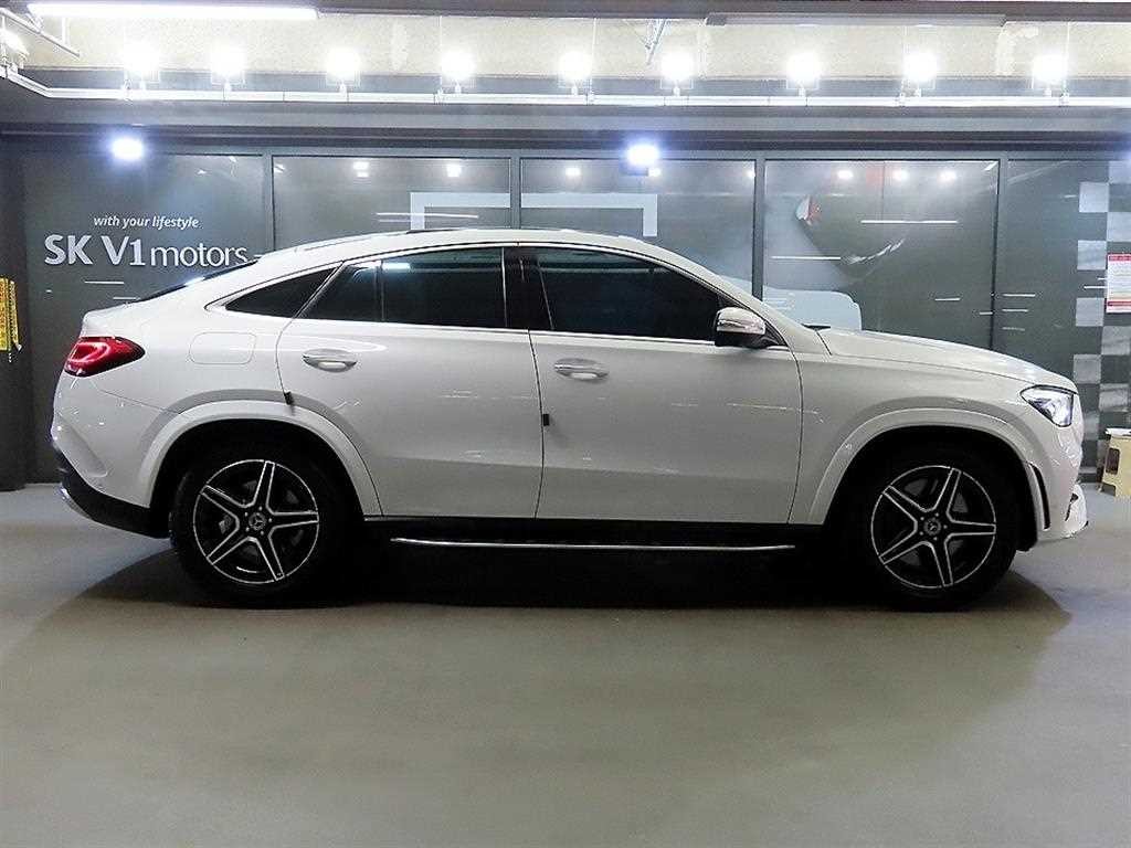 벤츠 GLE 클래스 GLE 클래스 W167 GLE 400d 4MATIC 쿠페 이미지 3