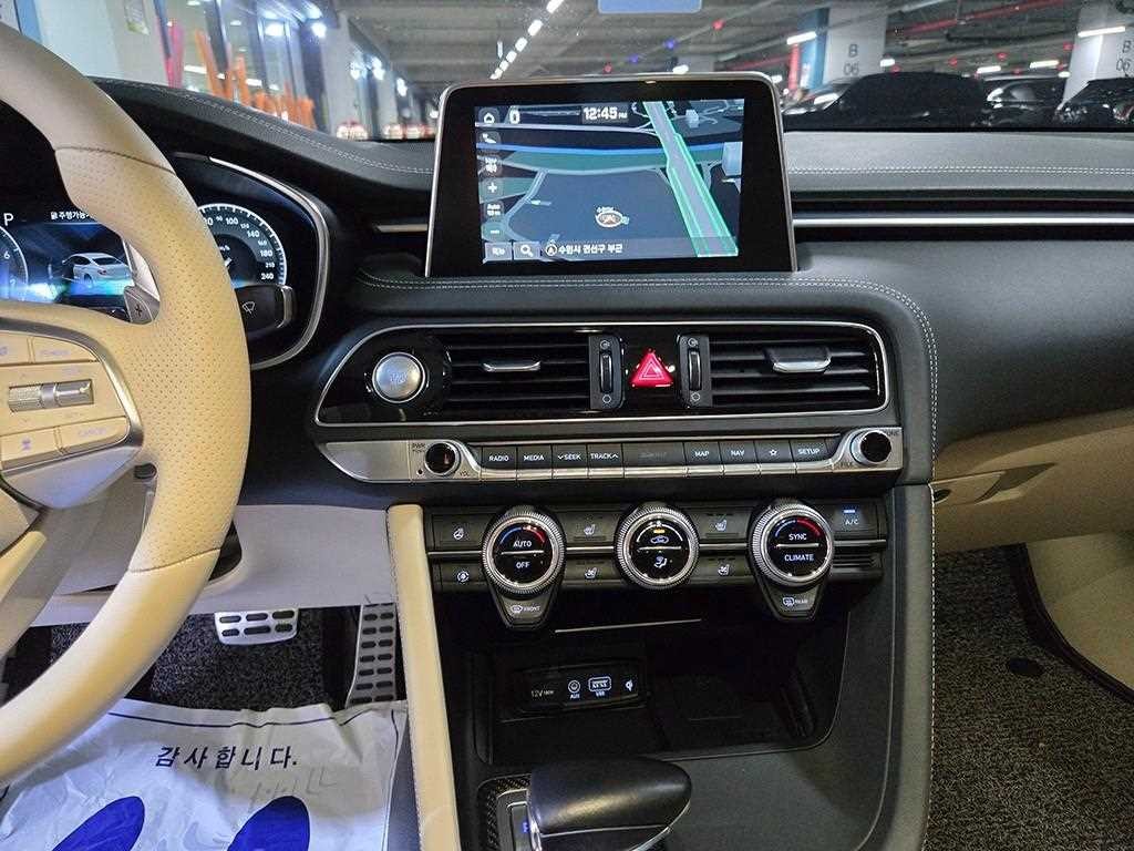 제네시스 G70 3.3T 스포츠 AWD 프레스티지 이미지 11