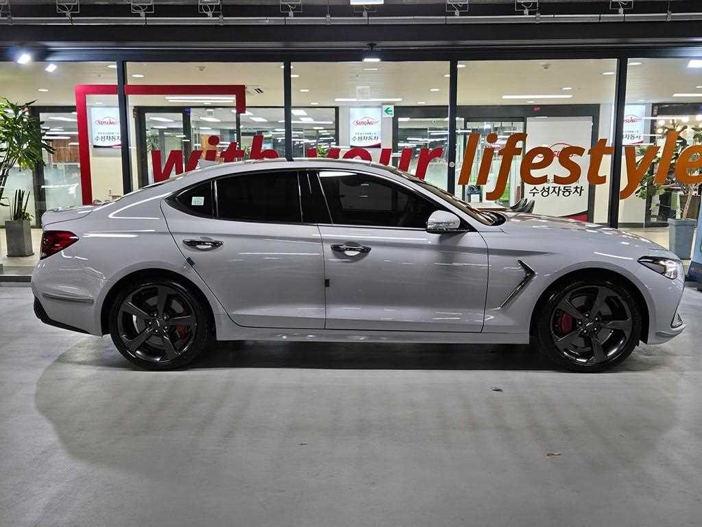 제네시스 G70 3.3T 스포츠 AWD 프레스티지 이미지 4