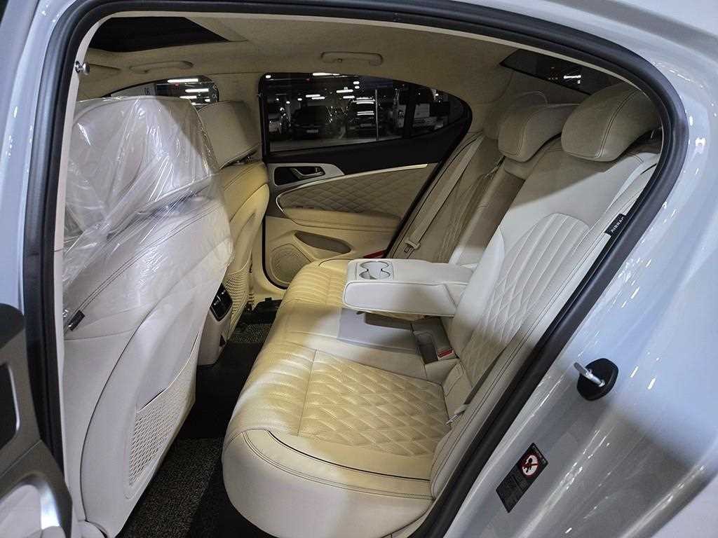 제네시스 G70 3.3T 스포츠 AWD 프레스티지 이미지 8