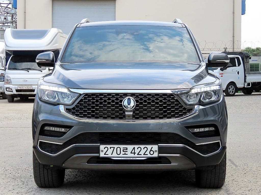 KG모빌리티(쌍용) 렉스턴 G4렉스턴 디젤 2.2 4WD 마제스티 이미지 1