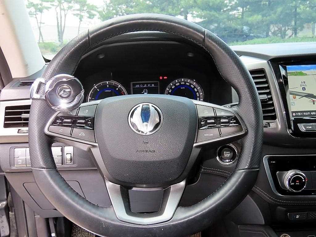 KG모빌리티(쌍용) 렉스턴 G4렉스턴 디젤 2.2 4WD 마제스티 이미지 8