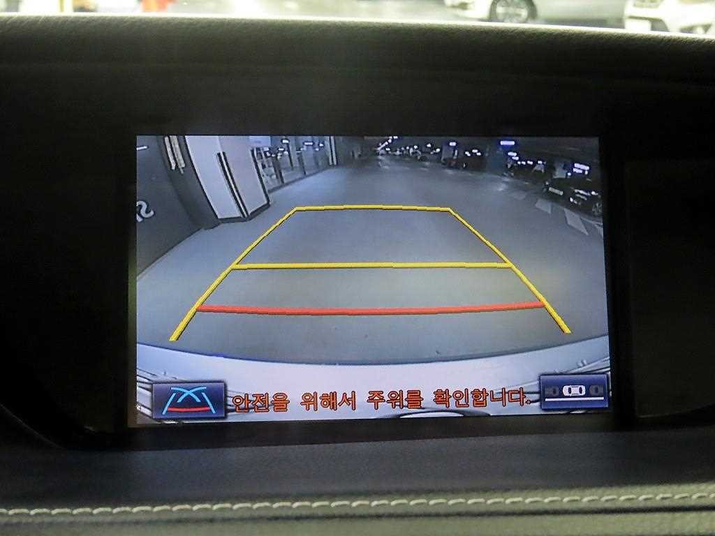 렉서스 ES 뉴ES300h 슈프림 이미지 15