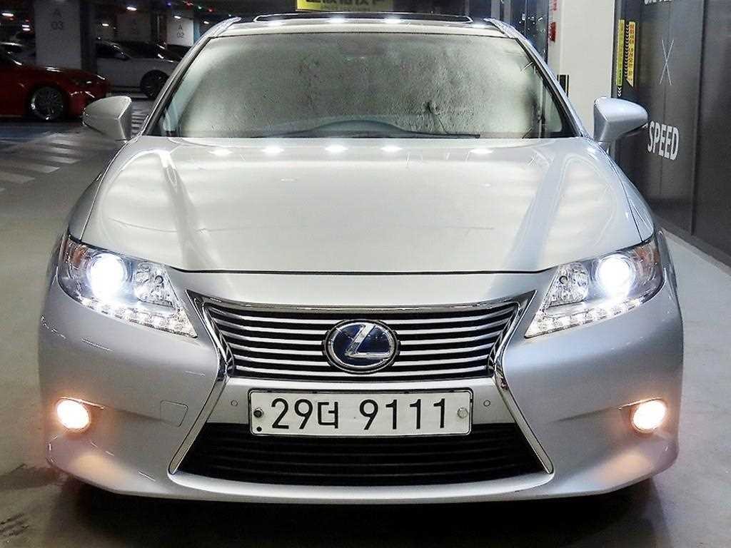 렉서스 ES 뉴ES300h 슈프림 이미지 2