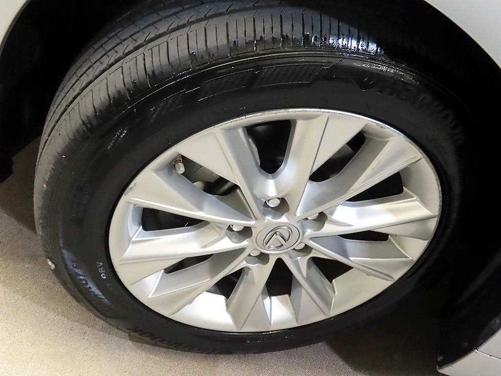 렉서스 ES 뉴ES300h 슈프림 이미지 20