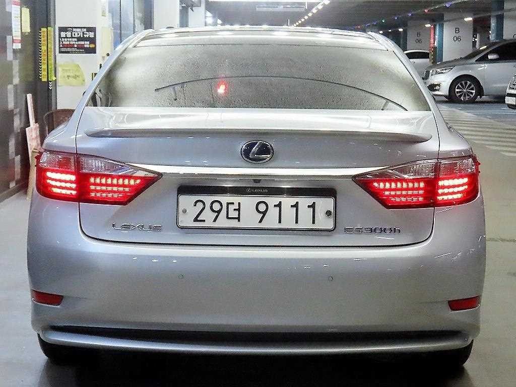 렉서스 ES 뉴ES300h 슈프림 이미지 5