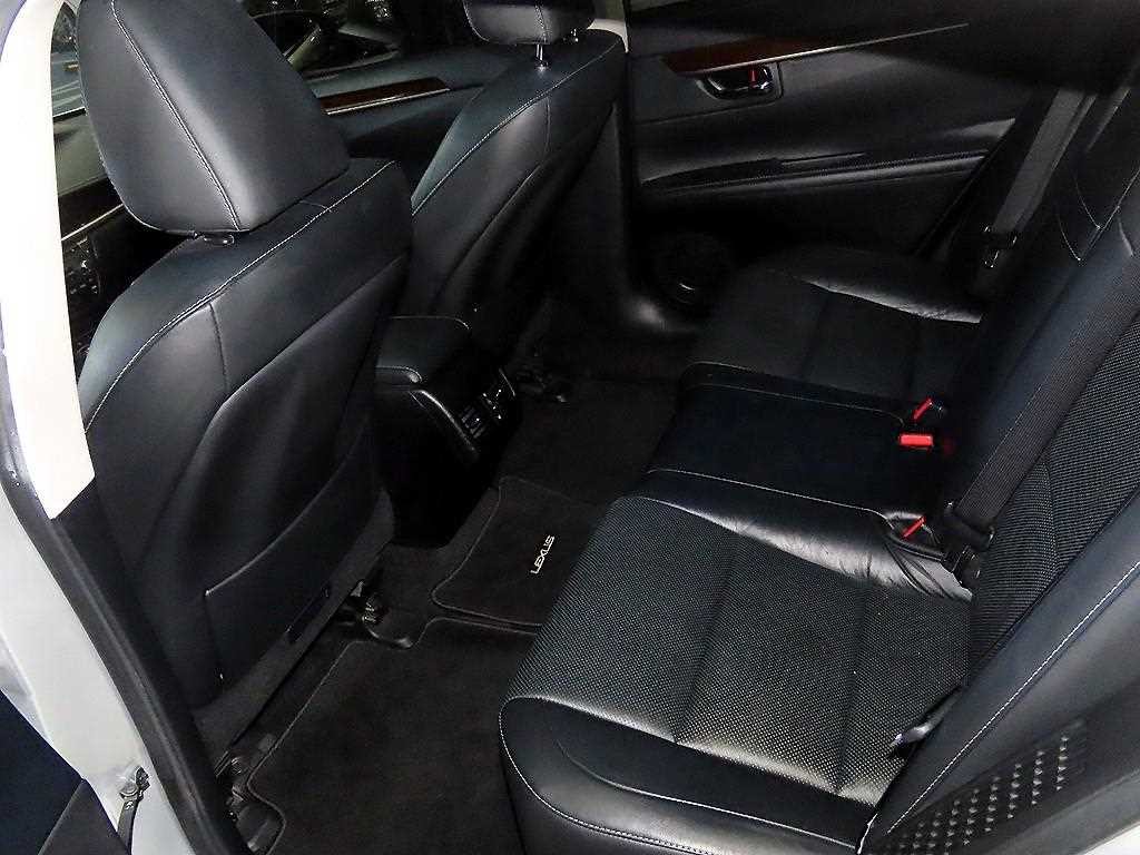 렉서스 ES 뉴ES300h 슈프림 이미지 7