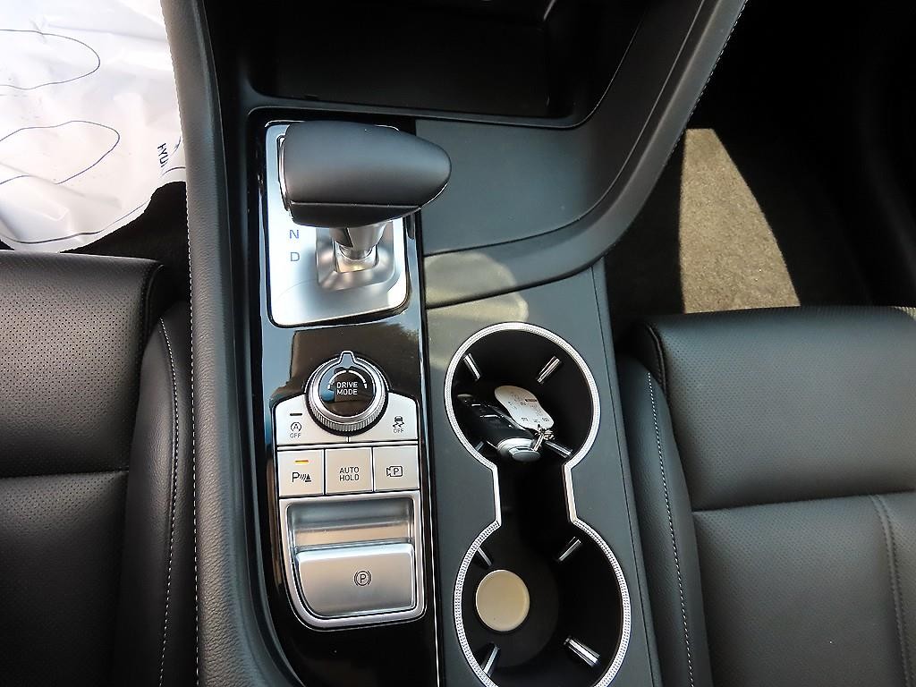 제네시스 G70 더 뉴 G70 가솔린 2.0T 2WD 기본형 이미지 10