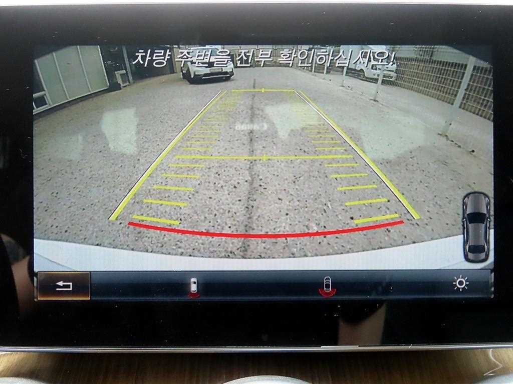 벤츠 C 클래스 C클래스 W205 C200 아방가르드 이미지 15