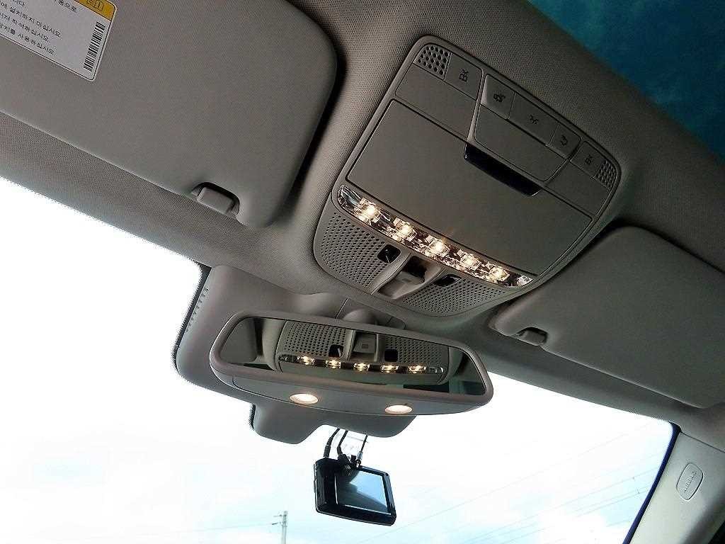 벤츠 C 클래스 C클래스 W205 C200 아방가르드 이미지 16