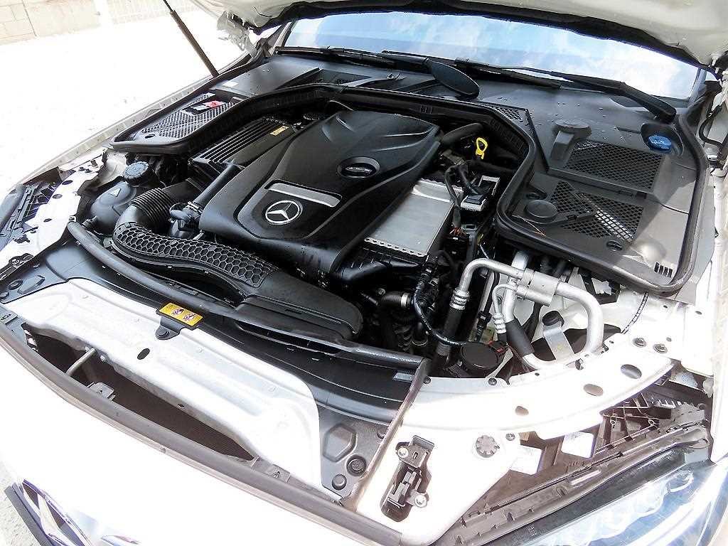 벤츠 C 클래스 C클래스 W205 C200 아방가르드 이미지 19