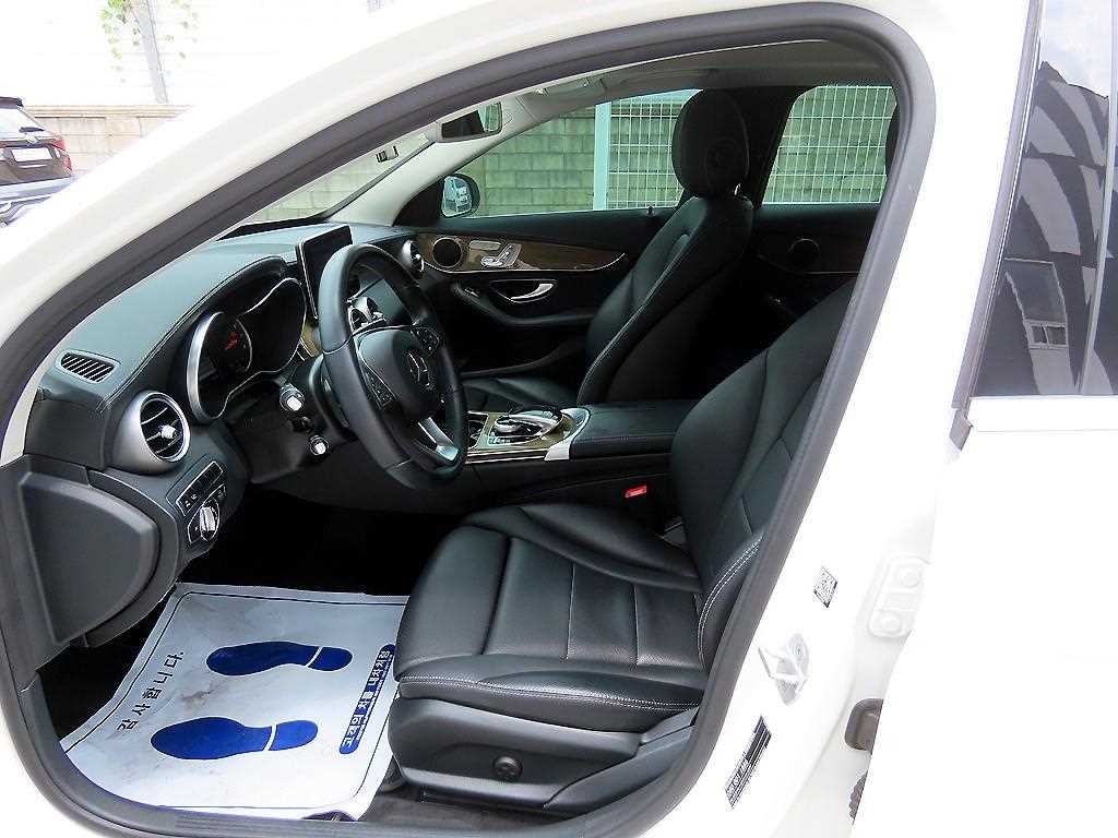 벤츠 C 클래스 C클래스 W205 C200 아방가르드 이미지 5