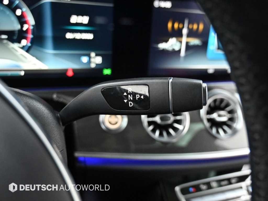 벤츠 E 클래스 E-클래스 W213 E400 4MATIC 쿠페 이미지 9