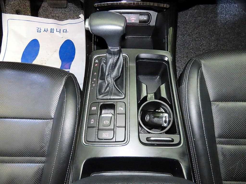 기아 쏘렌토 더 뉴 쏘렌토 디젤 2.2 2WD 노블레스 스페셜 이미지 12