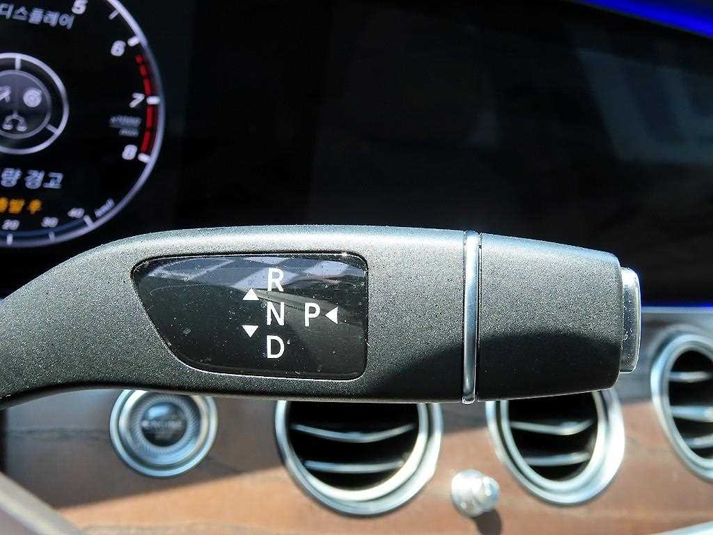 벤츠 E 클래스 E-클래스 W213 E300 익스클루시브 이미지 11