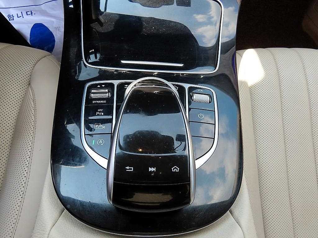 벤츠 E 클래스 E-클래스 W213 E300 익스클루시브 이미지 13