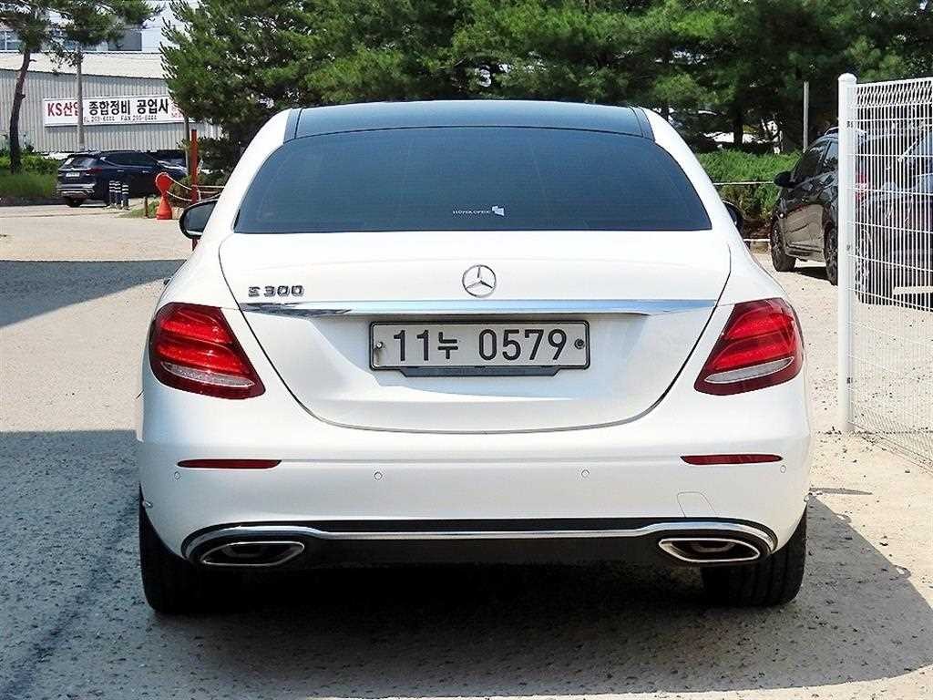 벤츠 E 클래스 E-클래스 W213 E300 익스클루시브 이미지 5