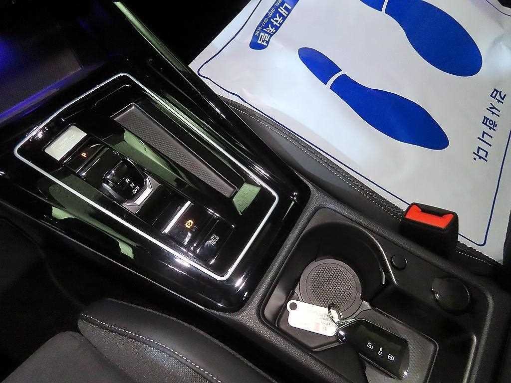 폭스바겐 골프 골프 8세대 2.0 TDI 프레스티지 이미지 12