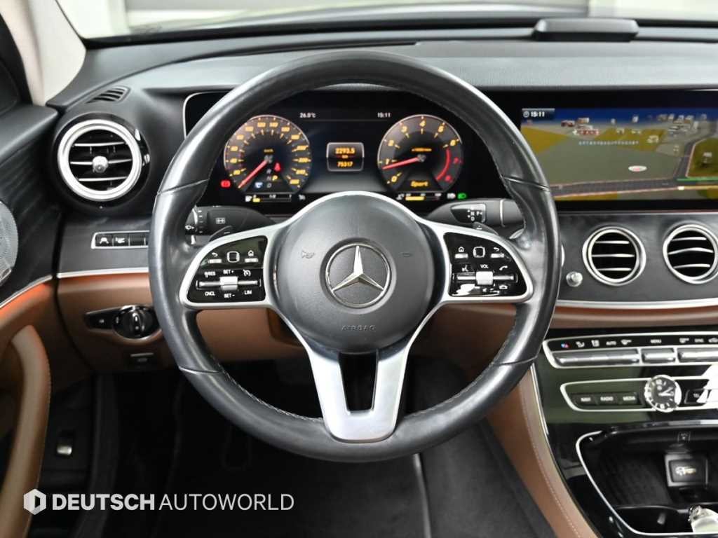 벤츠 E 클래스 E-클래스 W213 E300 4MATIC 아방가르드 이미지 13