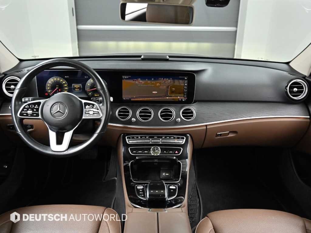 벤츠 E 클래스 E-클래스 W213 E300 4MATIC 아방가르드 이미지 7
